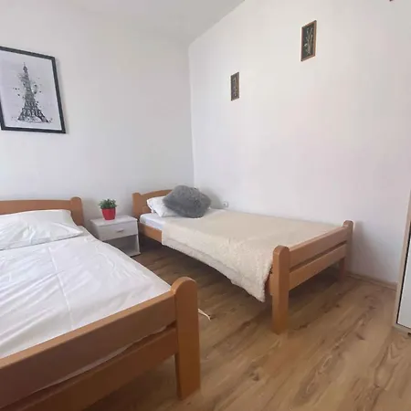 Apartment In Silo/insel Krk 35162